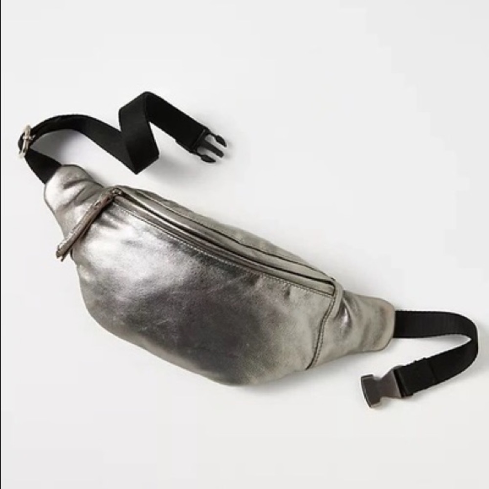 Fresno Leather Belt Bag - Silver